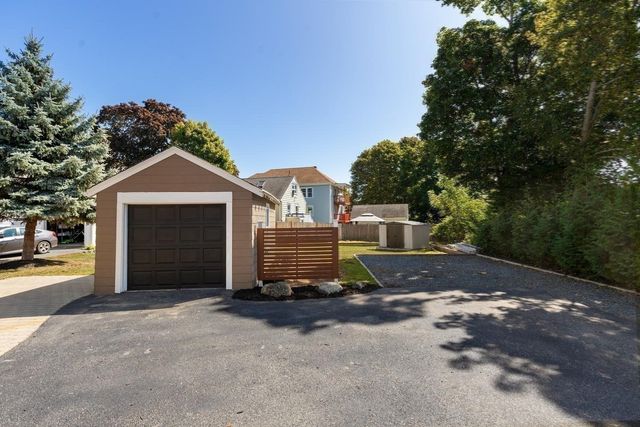 108 Maple St, Lynn, MA 01904