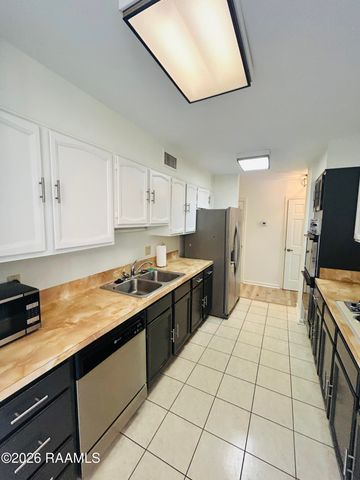 604 Briargate Walk Circle, Lafayette, LA 70503