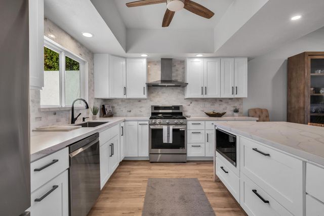 47760 Eisenhower Drive, La Quinta, CA 92253