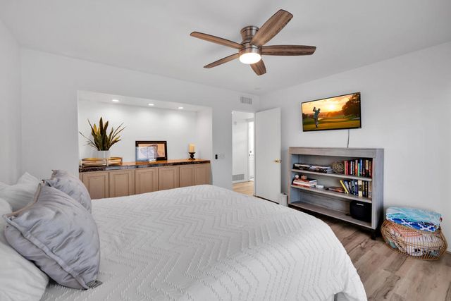 47760 Eisenhower Drive, La Quinta, CA 92253