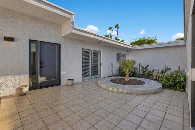 47760 Eisenhower Drive, La Quinta, CA 92253