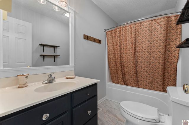 1532 Oak Park Blvd., Calvert City, KY 42029