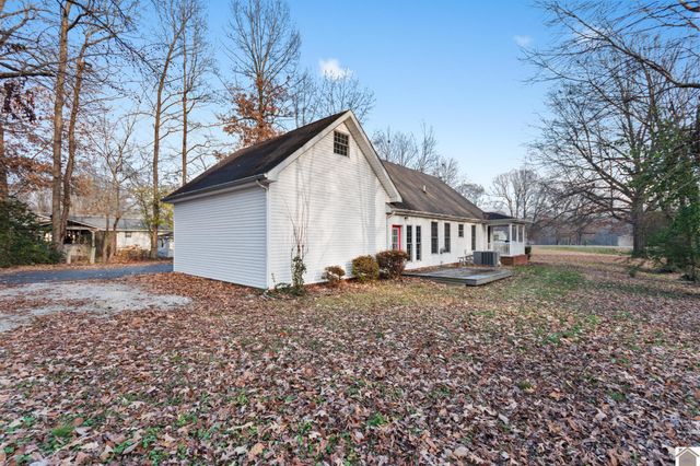 1532 Oak Park Blvd., Calvert City, KY 42029