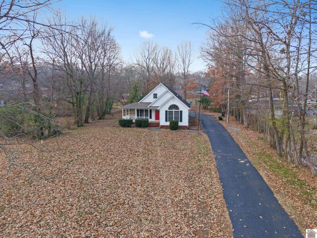 1532 Oak Park Blvd., Calvert City, KY 42029