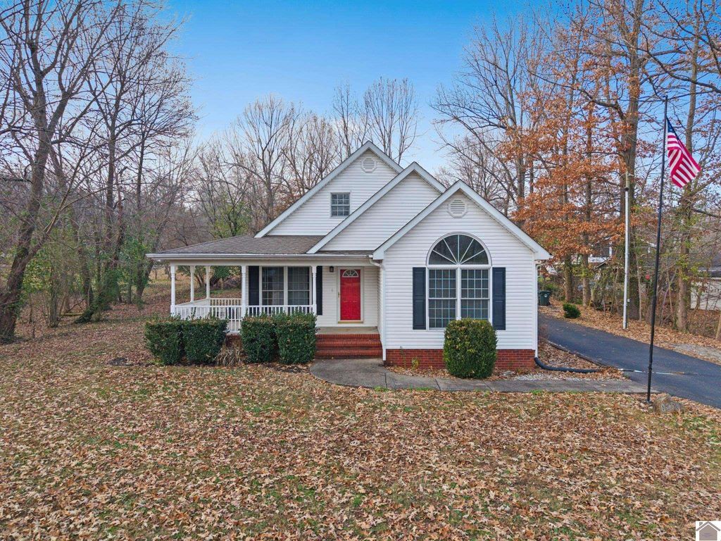 1532 Oak Park Blvd., Calvert City, KY 42029