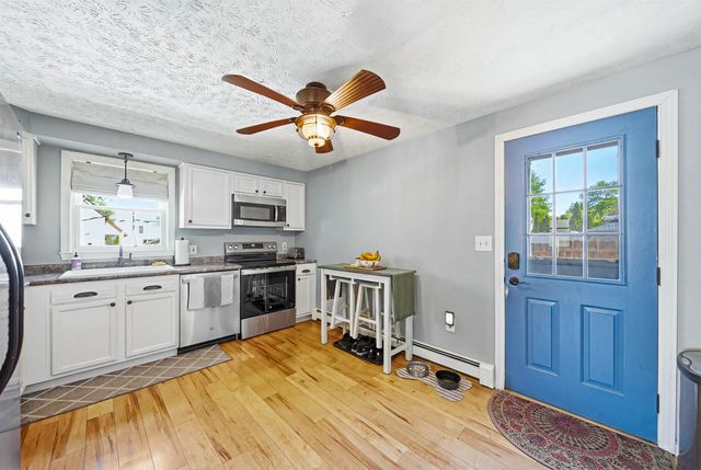 594 Dix Street, Manchester, NH 03103