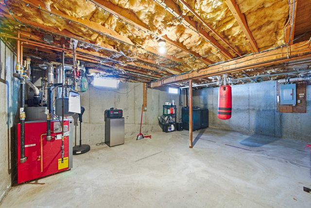 594 Dix Street, Manchester, NH 03103