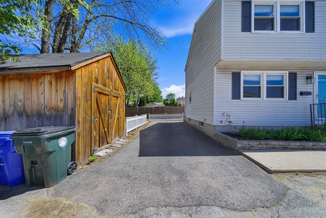 594 Dix Street, Manchester, NH 03103