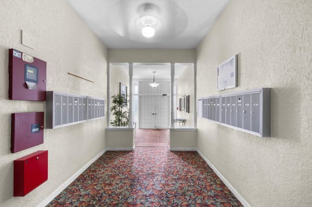 2171 NE 66th Street 812, Fort Lauderdale, FL 33308