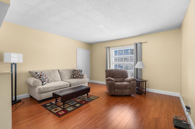 2171 NE 66th Street 812, Fort Lauderdale, FL 33308