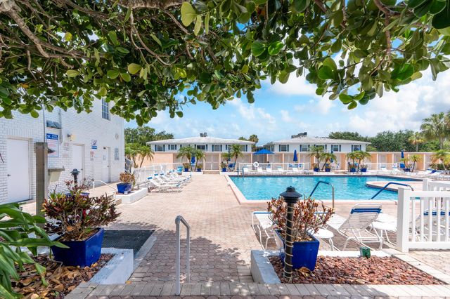 2171 NE 66th Street 812, Fort Lauderdale, FL 33308