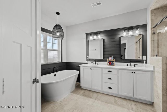 211 Moorland Way, Moyock, NC 27958