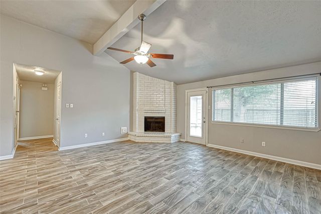 2235 Sentinal Oaks Street, Sugar Land, TX 77478