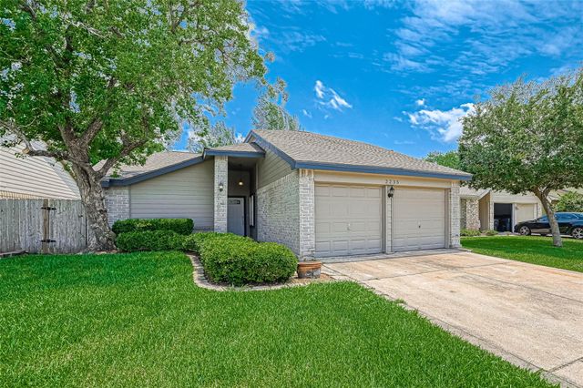 2235 Sentinal Oaks Street, Sugar Land, TX 77478