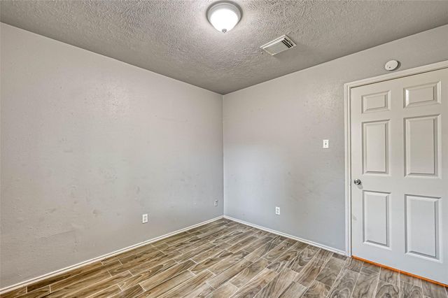 2235 Sentinal Oaks Street, Sugar Land, TX 77478