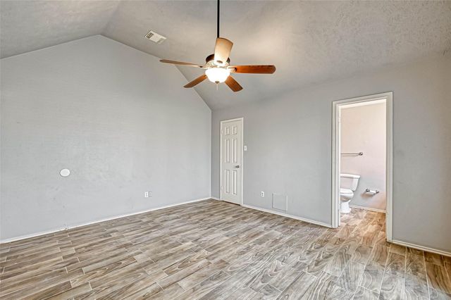 2235 Sentinal Oaks Street, Sugar Land, TX 77478