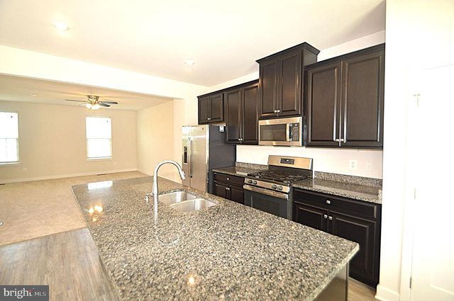 11328 WILLOW GREEN CIR, Manassas, VA 20109
