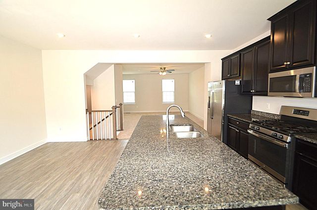 11328 WILLOW GREEN CIR, Manassas, VA 20109