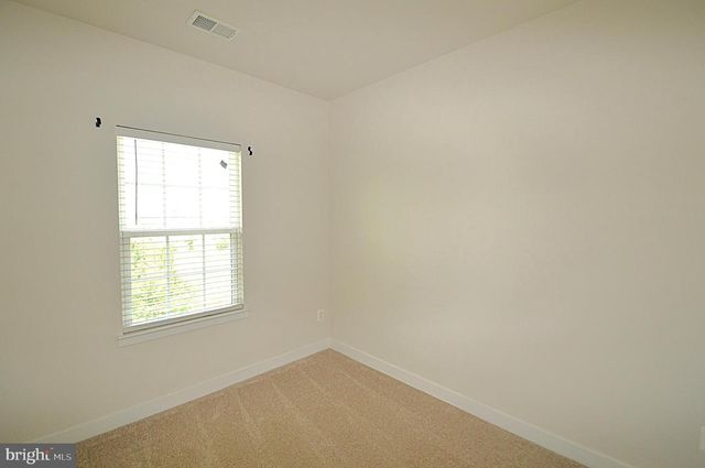 11328 WILLOW GREEN CIR, Manassas, VA 20109