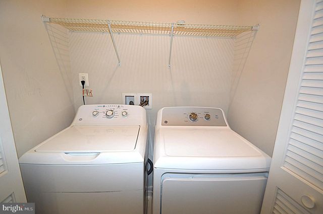 11328 WILLOW GREEN CIR, Manassas, VA 20109