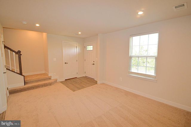 11328 WILLOW GREEN CIR, Manassas, VA 20109