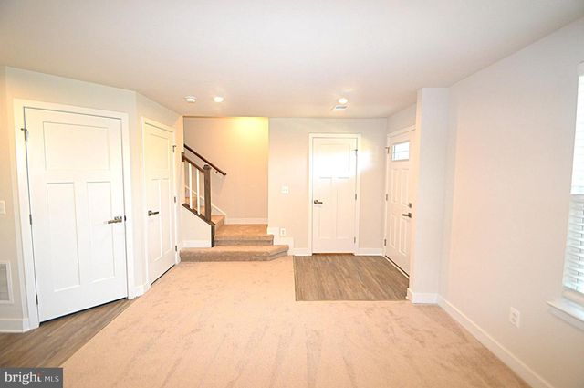 11328 WILLOW GREEN CIR, Manassas, VA 20109