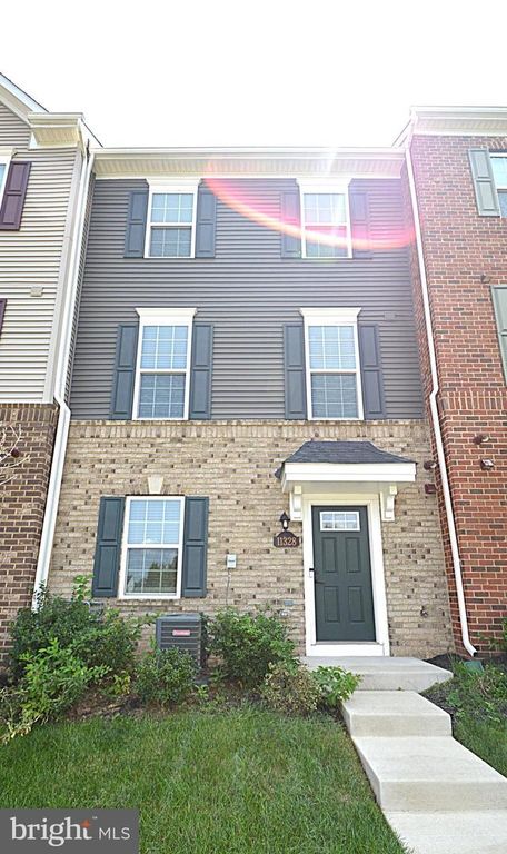11328 WILLOW GREEN CIR, Manassas, VA 20109