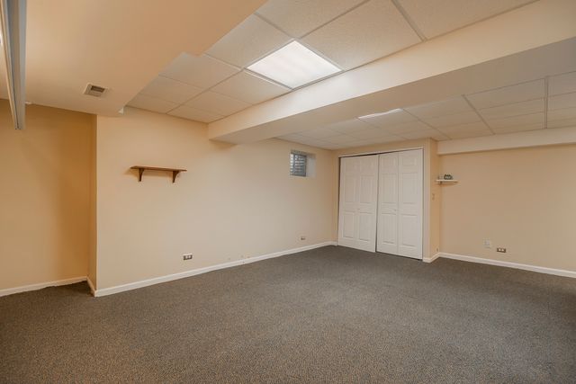 164 Forestview Court, Aurora, IL 60502