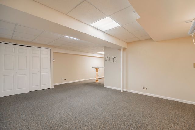 164 Forestview Court, Aurora, IL 60502