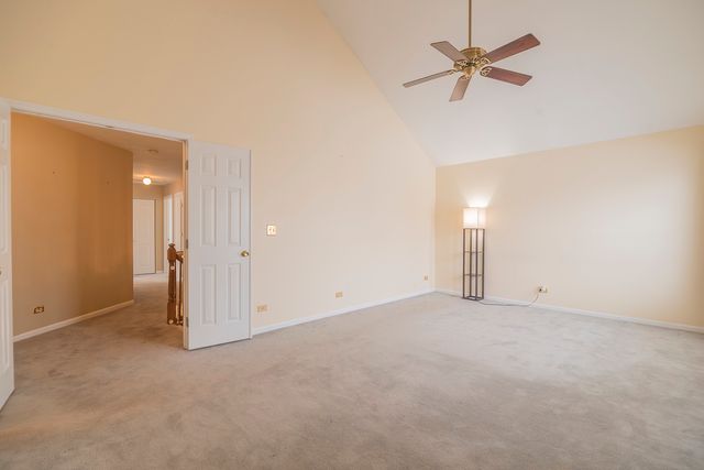 164 Forestview Court, Aurora, IL 60502