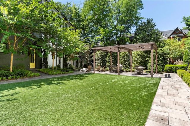 191 Chestnut Circle, Atlanta, GA 30342