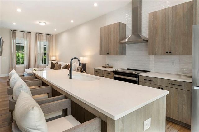 191 Chestnut Circle, Atlanta, GA 30342