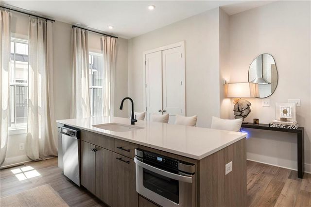 191 Chestnut Circle, Atlanta, GA 30342