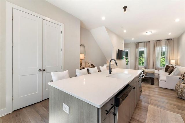 191 Chestnut Circle, Atlanta, GA 30342