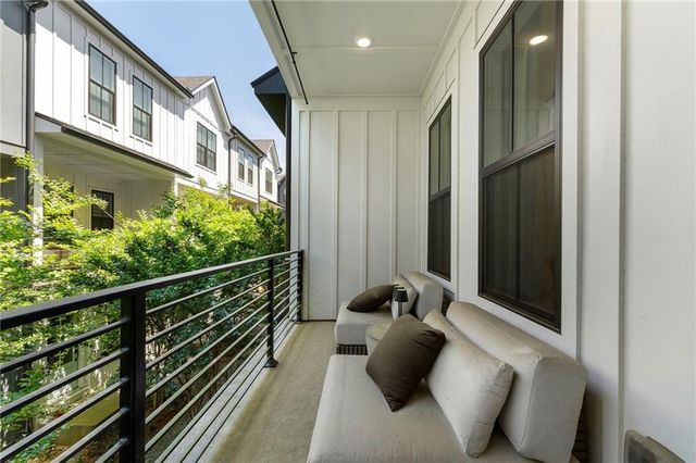 191 Chestnut Circle, Atlanta, GA 30342