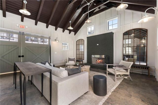 191 Chestnut Circle, Atlanta, GA 30342