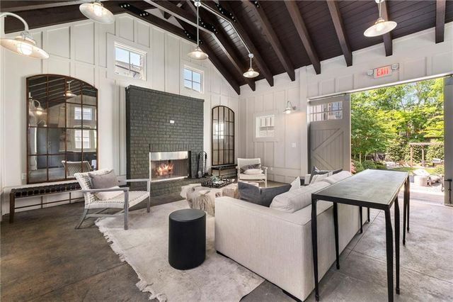 191 Chestnut Circle, Atlanta, GA 30342
