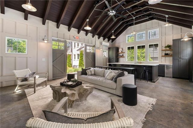 191 Chestnut Circle, Atlanta, GA 30342