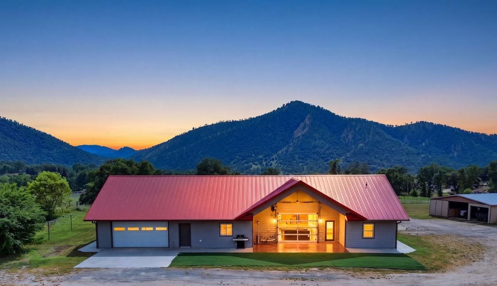 Image 1 of property listing at 39348 Dunlap Road, Dunlap, CA 93621