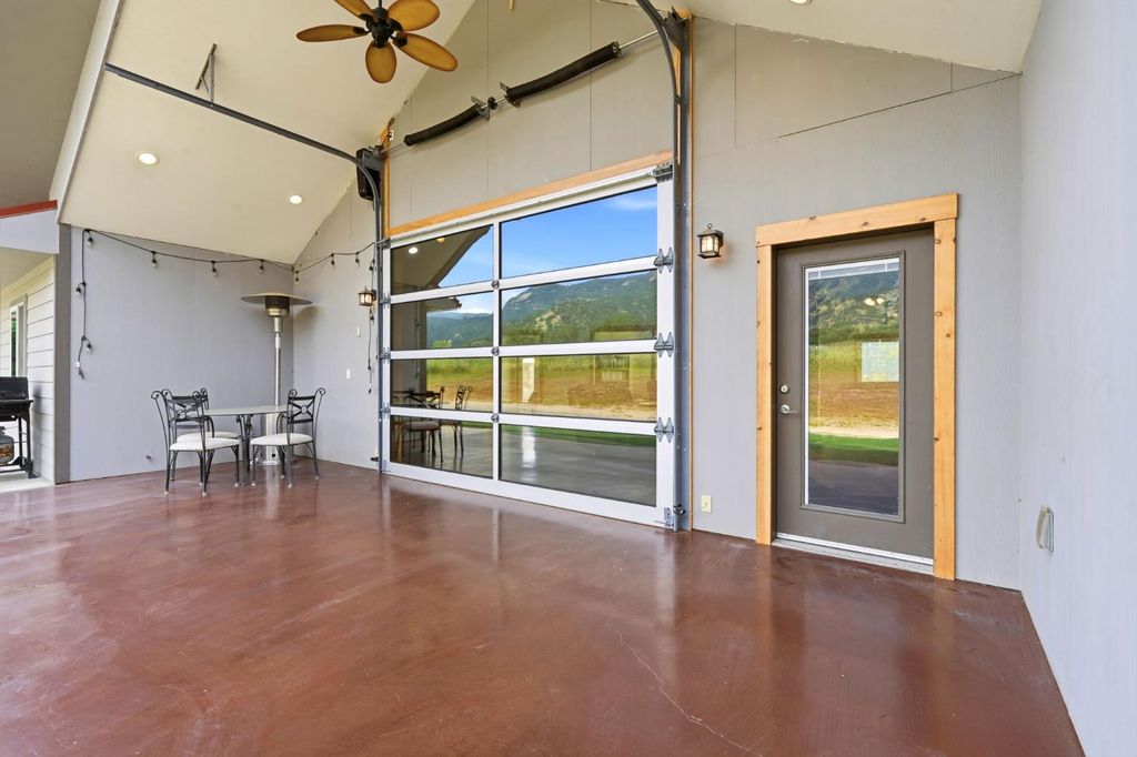 Image 21 of property listing at 39348 Dunlap Road, Dunlap, CA 93621