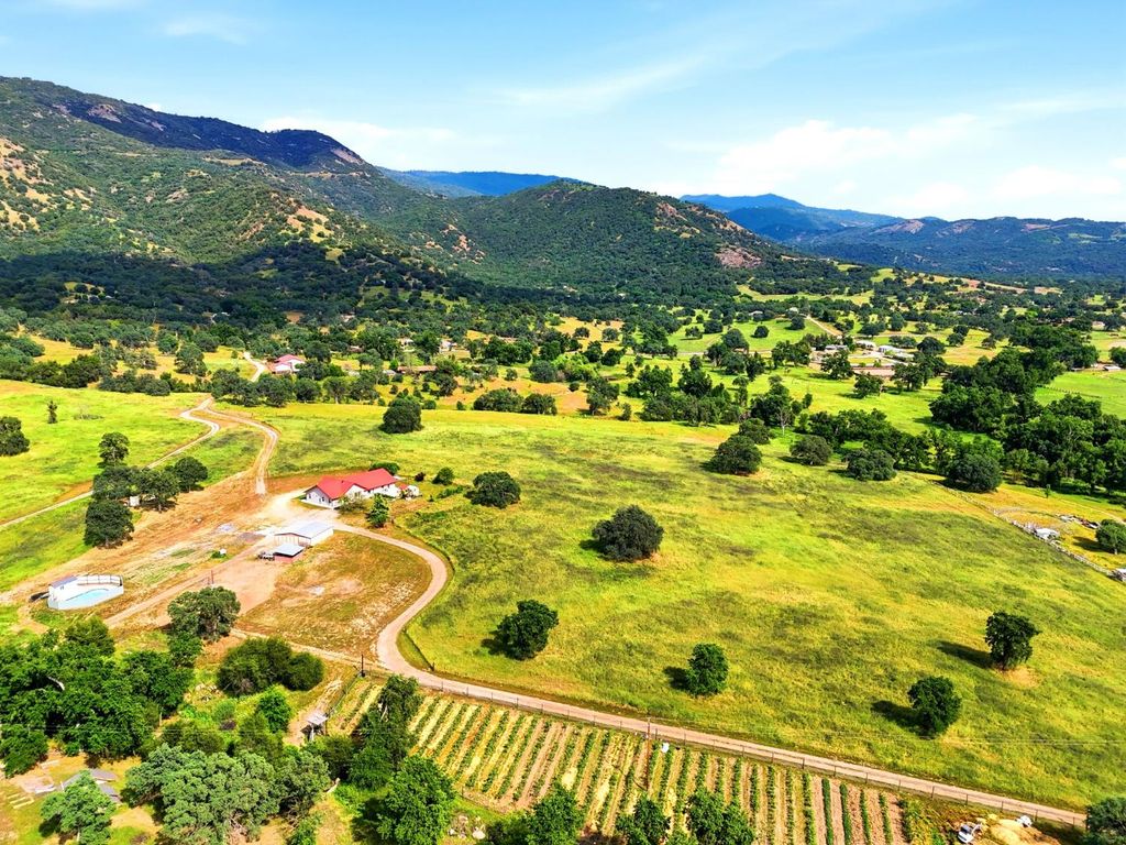 Image 3 of property listing at 39348 Dunlap Road, Dunlap, CA 93621