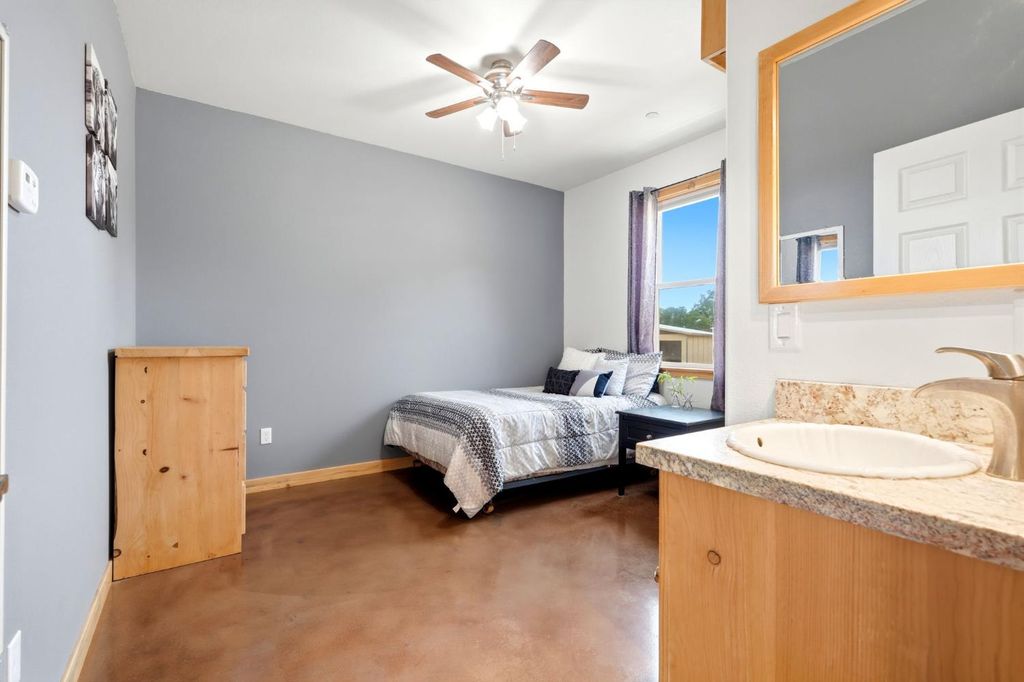 Image 46 of property listing at 39348 Dunlap Road, Dunlap, CA 93621