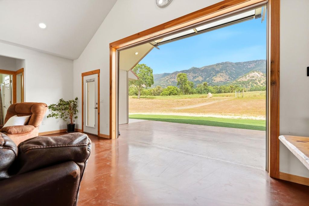 Image 6 of property listing at 39348 Dunlap Road, Dunlap, CA 93621