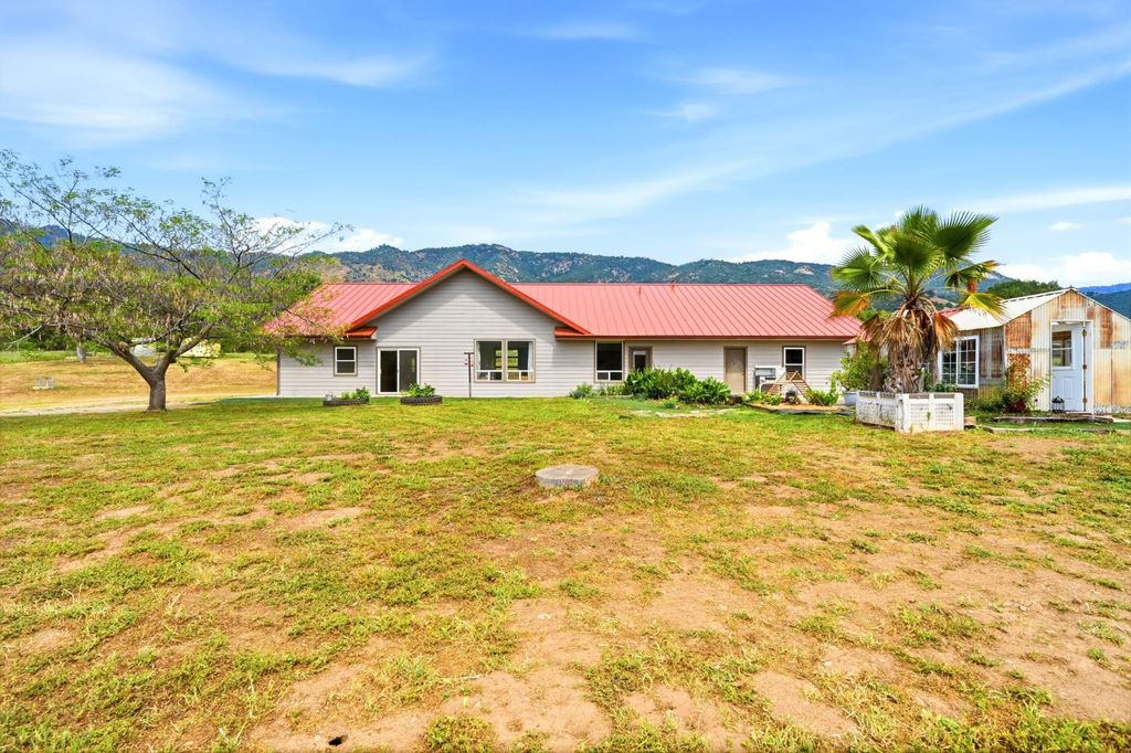Image 64 of property listing at 39348 Dunlap Road, Dunlap, CA 93621