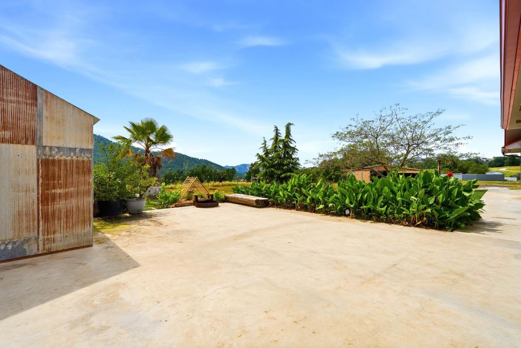 Image 66 of property listing at 39348 Dunlap Road, Dunlap, CA 93621