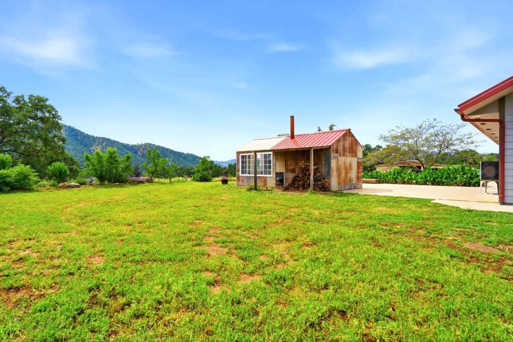 Image 67 of property listing at 39348 Dunlap Road, Dunlap, CA 93621
