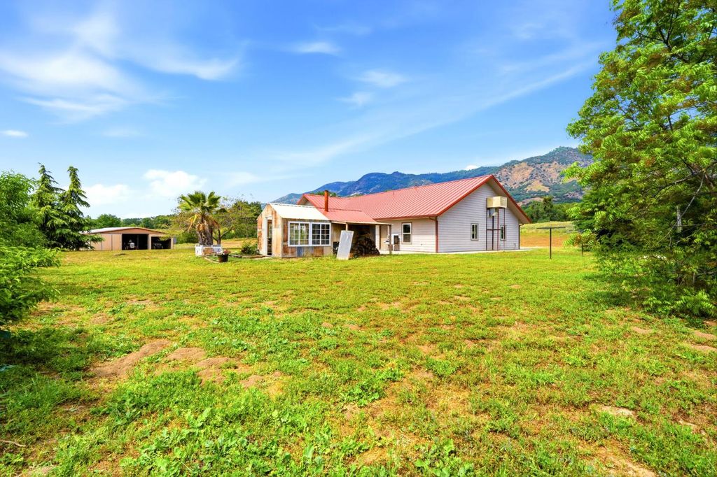 Image 74 of property listing at 39348 Dunlap Road, Dunlap, CA 93621