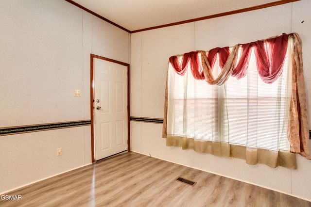 1214 Santa Anita Way, Sevierville, TN 37876