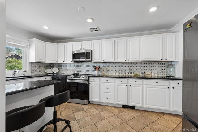 50 Hazelwood Avenue, Westhampton Beach, NY 11978