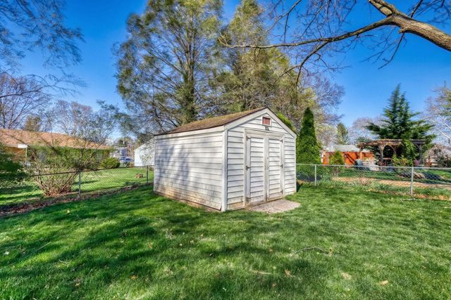 210 CUMBERLAND DR, Camp Hill, PA 17011